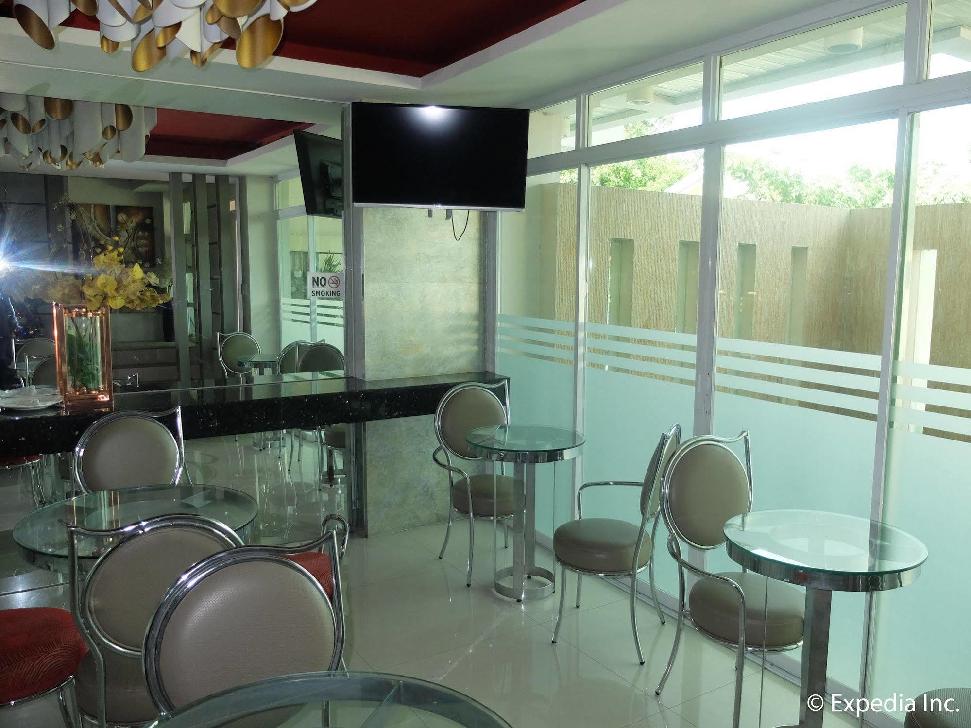 Klm Condotel Angeles Εξωτερικό φωτογραφία